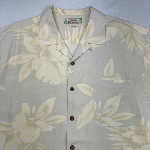 Tommy Bahama Hawaiian Shirt Mens Large Floral Aloha 100% Silk Short Sleeve - Picture 2 of 8